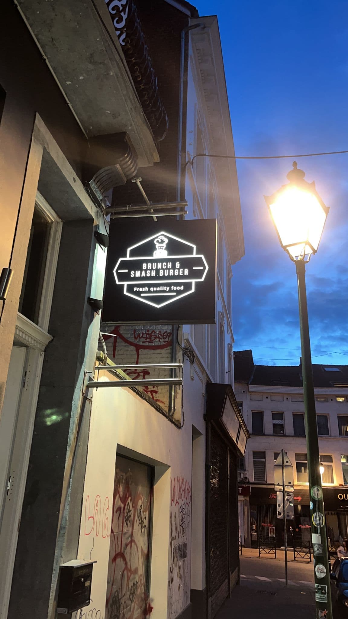 Enseigne drapeau visuel 4