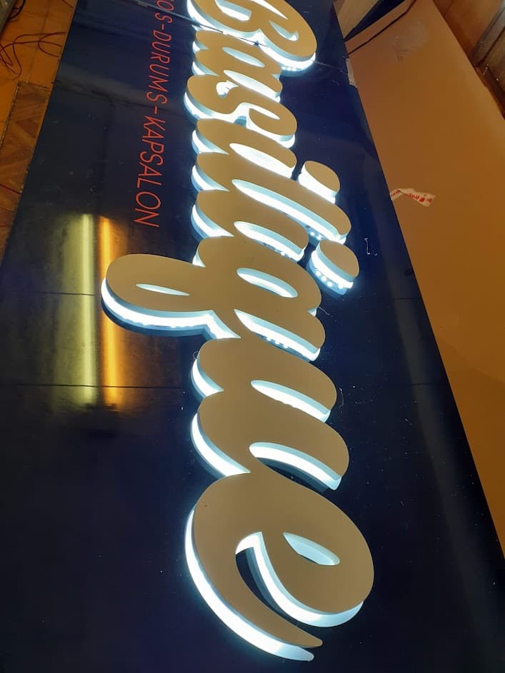 Enseignes & vitrines visuel 25